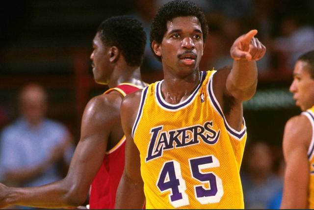 A.C.格林劝科比理解队友 科比却称每晚要出手60次